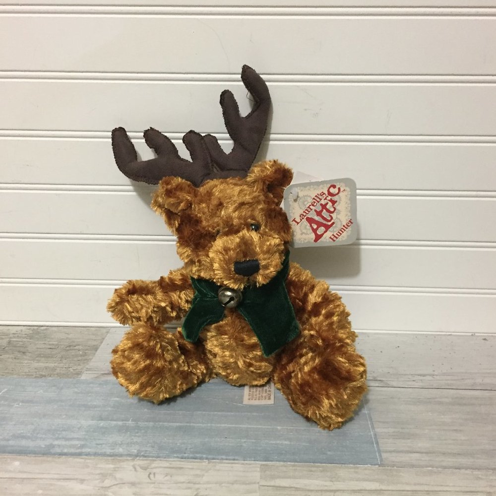 Dan Dee Laurell's Attic Hunter Reindeer Bear Moose Plush